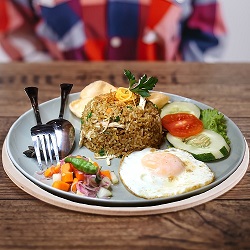 Menu Nasi Goreng Kencur Wonogiri